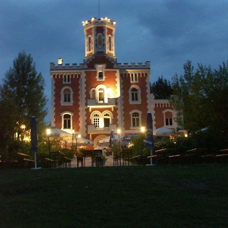 Hotel Restaurant Zur Pfanne Urbar  Exterior photo