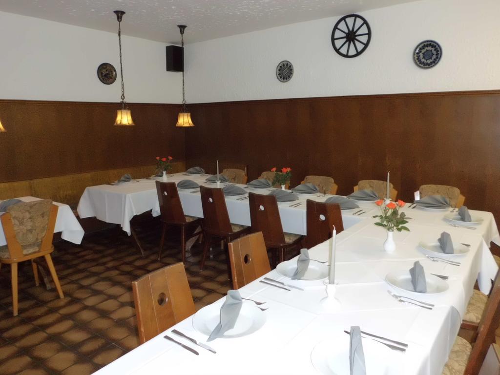 Hotel Restaurant Zur Pfanne Urbar  Exterior photo